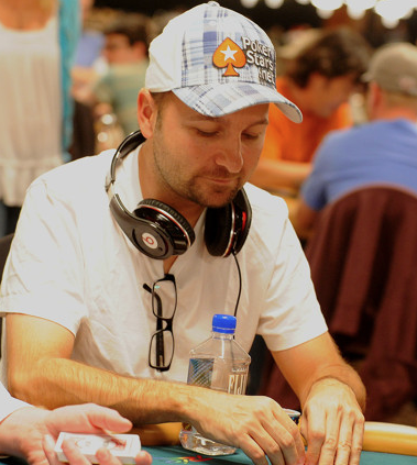 http://www.bankrollmob.com/pokernews_images/People/poker_players/daniel%20negreanu_2011%20wsop.png