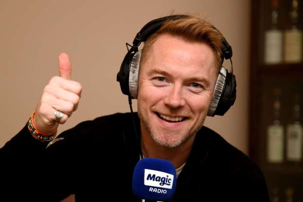 Ronan Keating Reveals Leonardo Dicaprio Owes Him A Few Hundred From A Poker Game Poker Casino Betting News From Bankrollmob Com