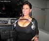 normal_sexy_huge_boobs_earphones.jpg